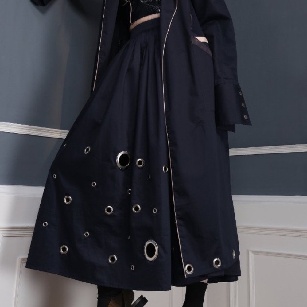 Rara Avis Grommet Skit